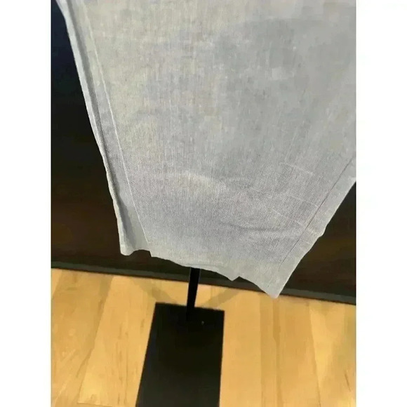 J. Crew Chino Pants 32W 30L - Stylish, Comfortable, and Timeless - Picture 3 of 4